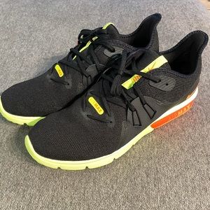 Used men’s Nike air max sequent 3 training shoes.